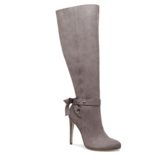 Shoe Dazzle Shoes - Quinn Back Bow heeled Boot.